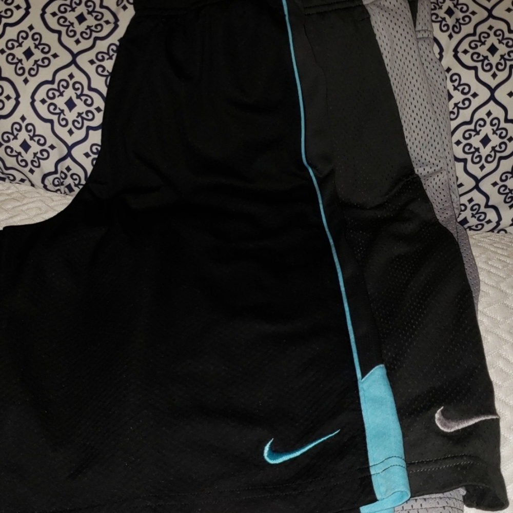 Nike Dri-fit bundle of boys shorts